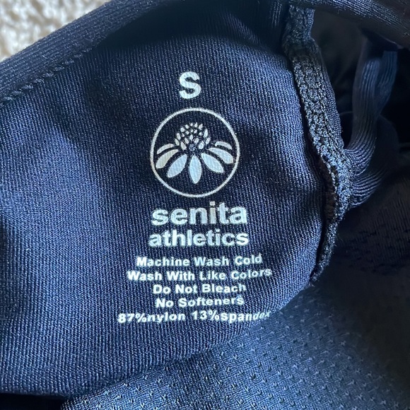 Black built in bra top - Picture 3 of 3